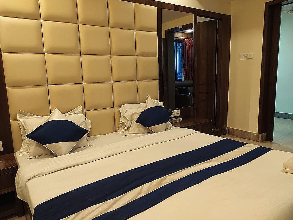 Hotel Presidency Inn Deluxe Ac Room with Free Wifi 2