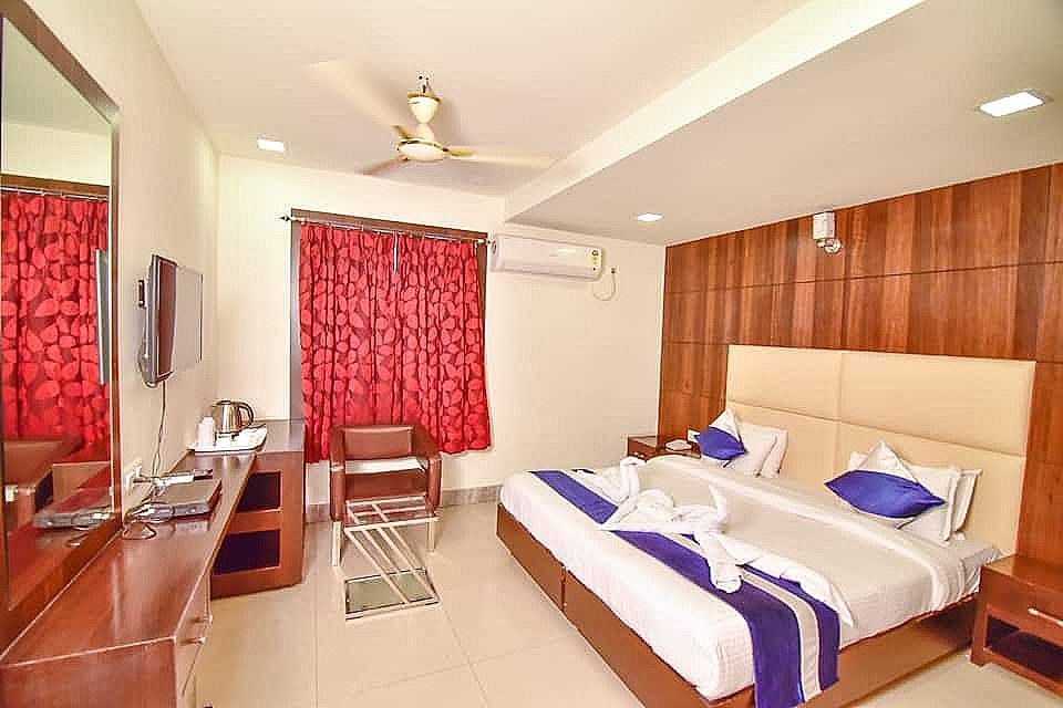 undefined Hotel Presidency Inn 5