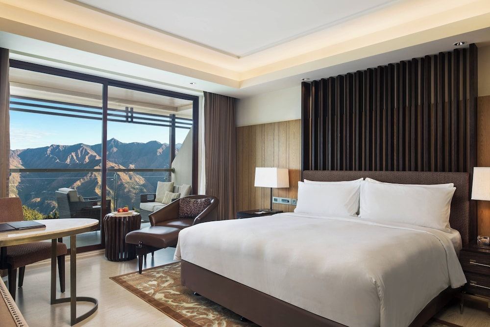 Executive Suite, 1 Bedroom (Balcony)