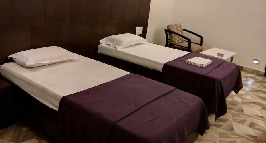 deluxe double bedroom