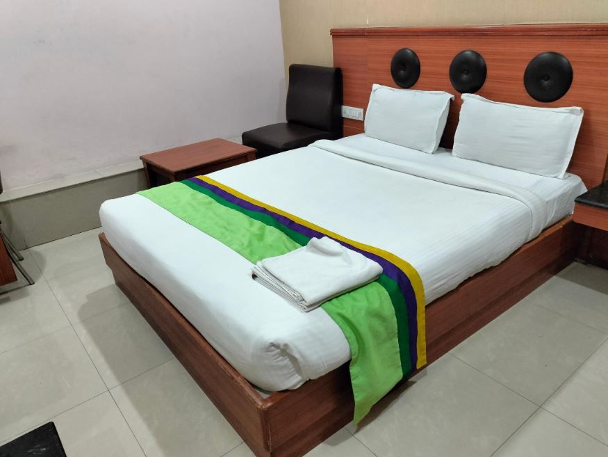 Kadamba Guestline Deluxe A/c Room 4