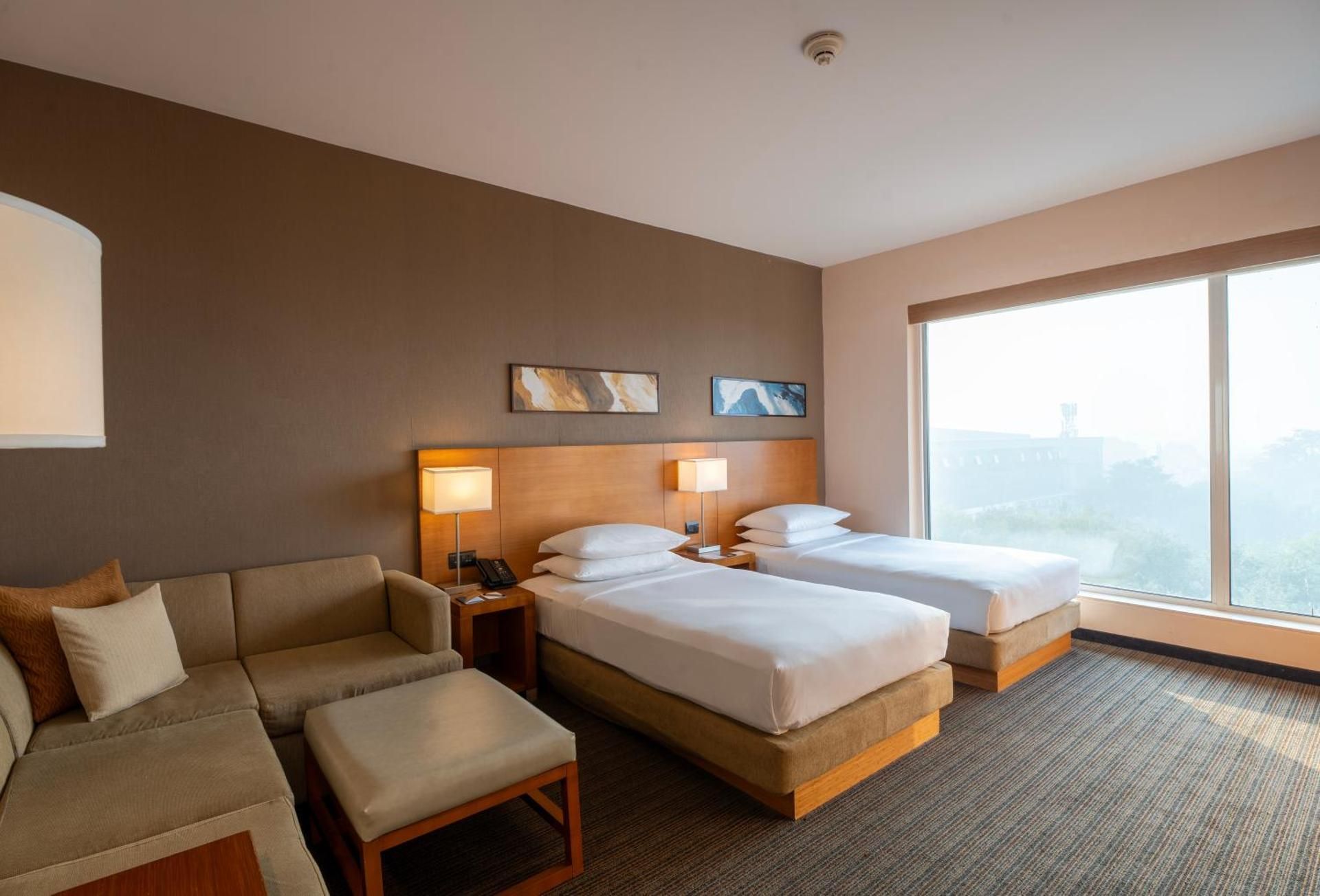 King Room (with Sofa Bed)