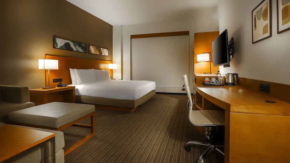 Hyatt Place Gurgaon Udyog Vihar Room (2 Twin Beds and 1 Sofa Bed) 4