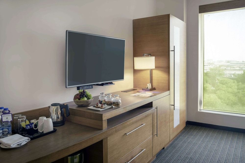 Hyatt Place Gurgaon Udyog Vihar Room (2 Twin Beds and 1 Sofa Bed) 10
