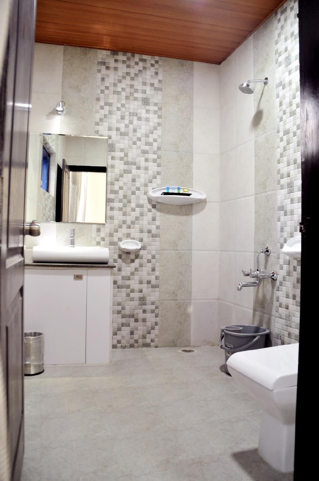 Hotel Le Coorg Super Deluxe NON AC 8