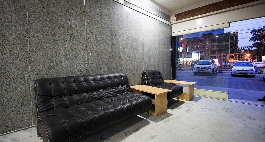 undefined Golden Inn 3