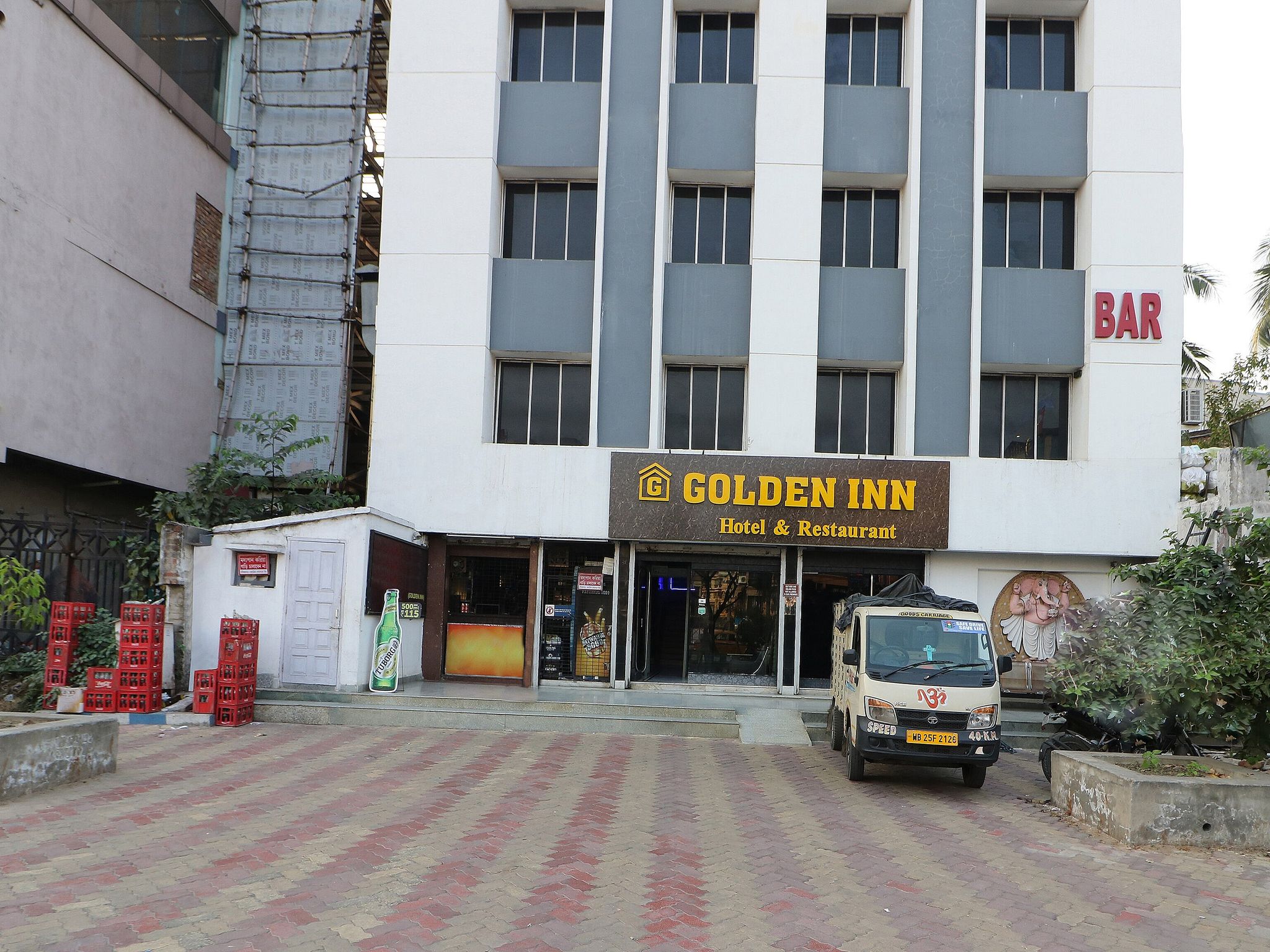 undefined Golden Inn