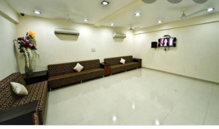 undefined Hotel Durga Silverline 4