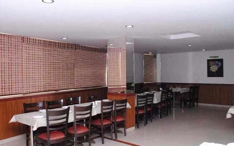 undefined Hotel Royal Inn 6