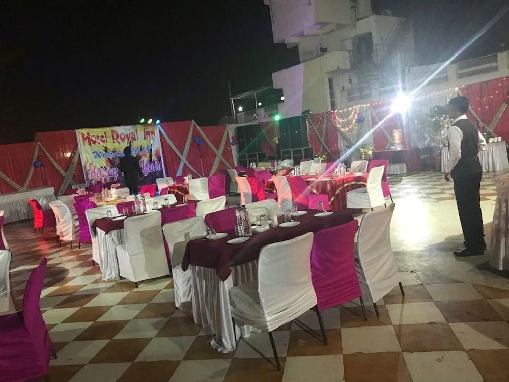 undefined Hotel Royal Inn 9