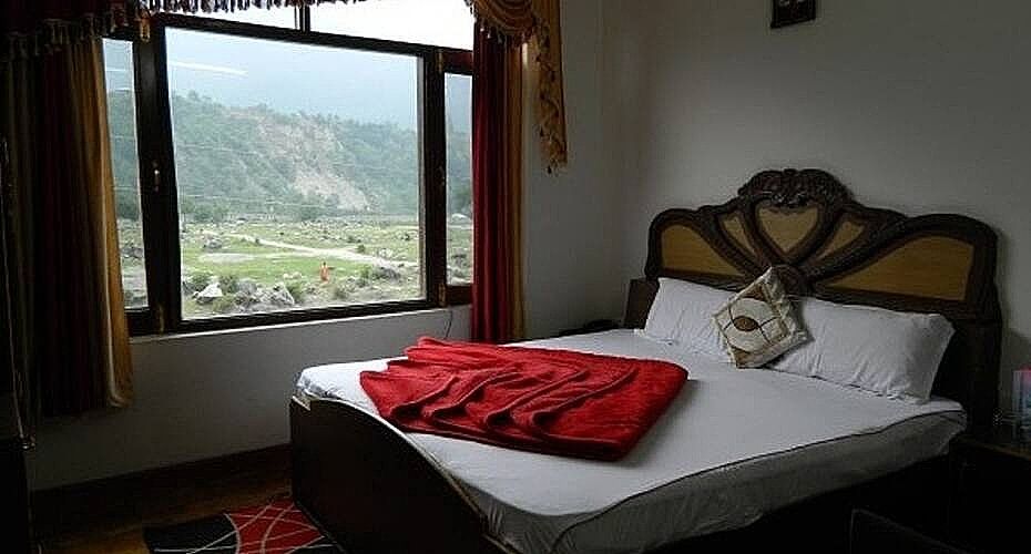 FabHotel Baragarh Regency