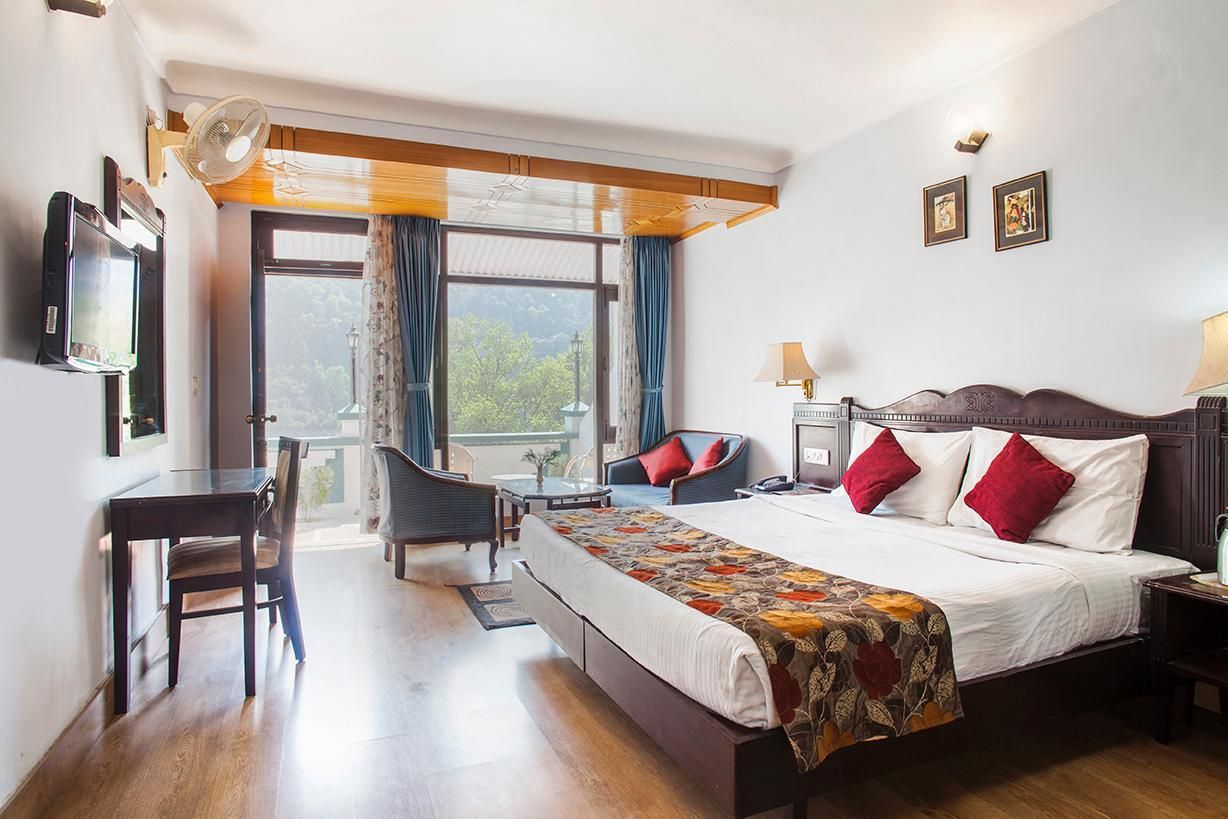 Hotel Krishna Luxury Room 5