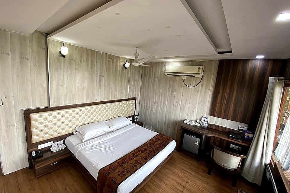 AC Room Interior
