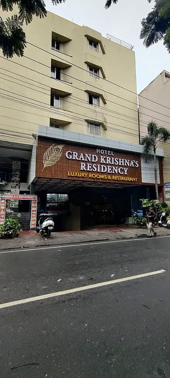 Hotel Grand Krishna's Residency