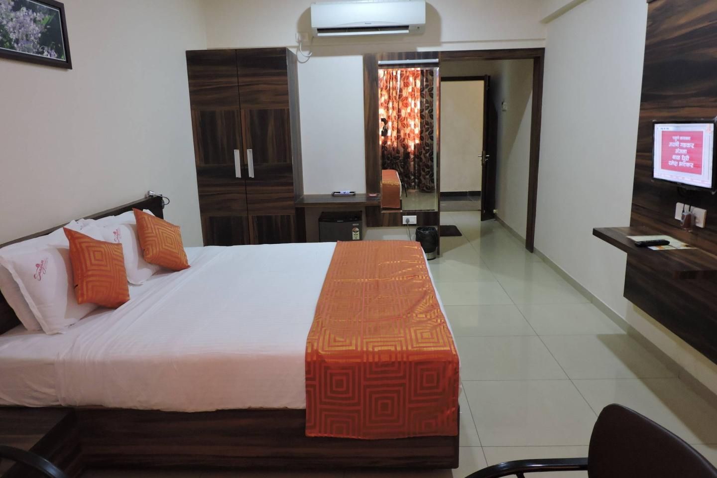 Hotel Sangam Regency Deluxe Room 6