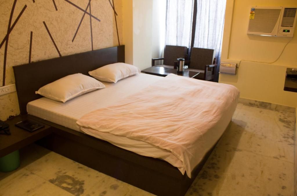 Hotel Holiday Home Budget Double Room 2