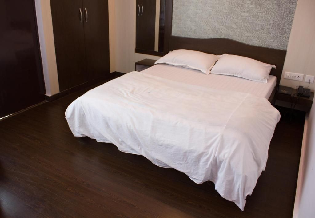Hotel Holiday Home Budget Double Room