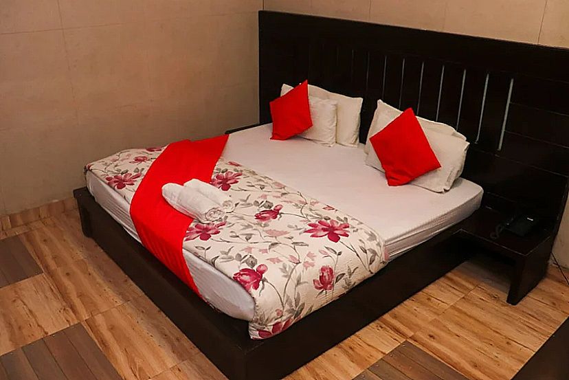 undefined Hotel Shri Hari 8