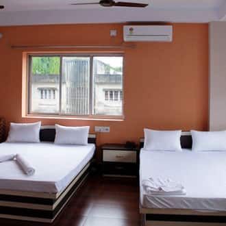 Hotel Debjyoti Standard Double Room (Non AC) 7