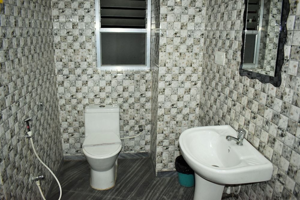 Hotel Debjyoti Standard Double Room (Non AC) 3