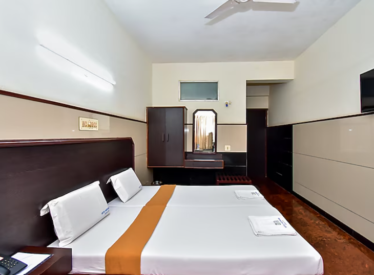 Double Bed Semi Deluxe - Non Ac