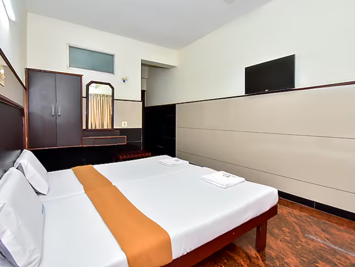 Double Bed Semi Deluxe - Non Ac