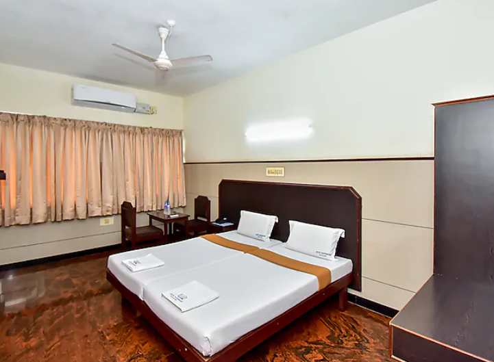 Double Bed Semi Deluxe - Non Ac