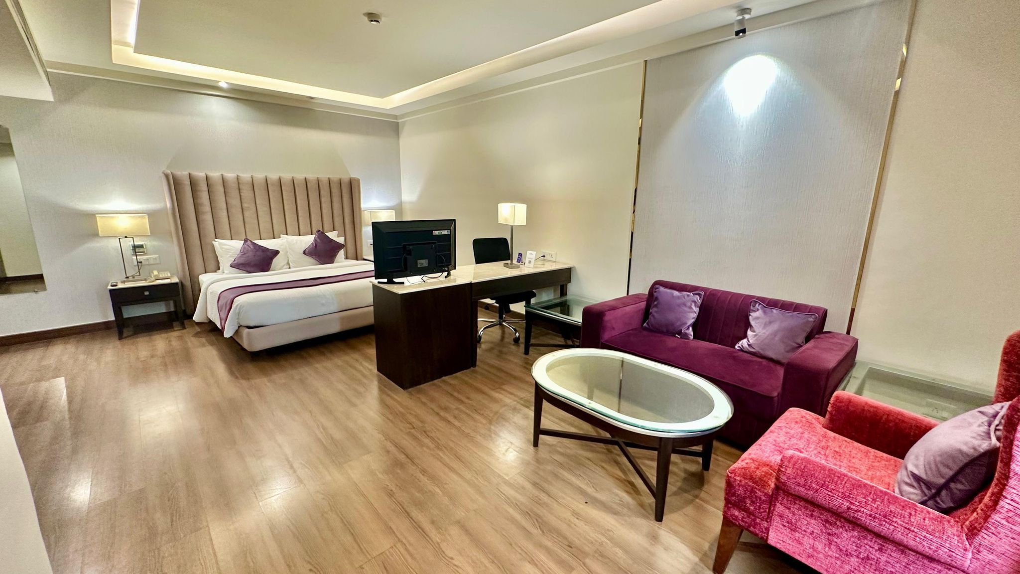 Executive Room - 1 Double Bed 39SQM Free WiFi Shower