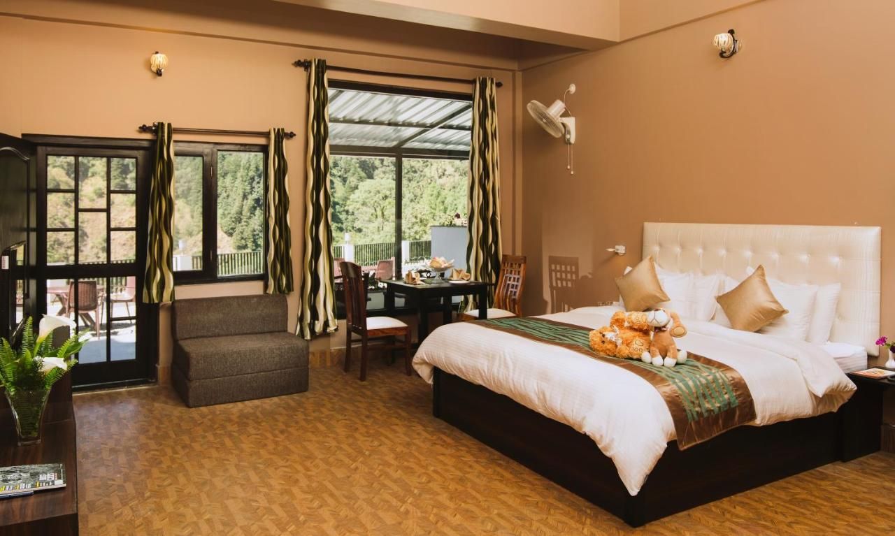 Valley View Premier Room With Balcony