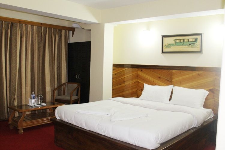 Hotel White Yak Deluxe Double Room 4