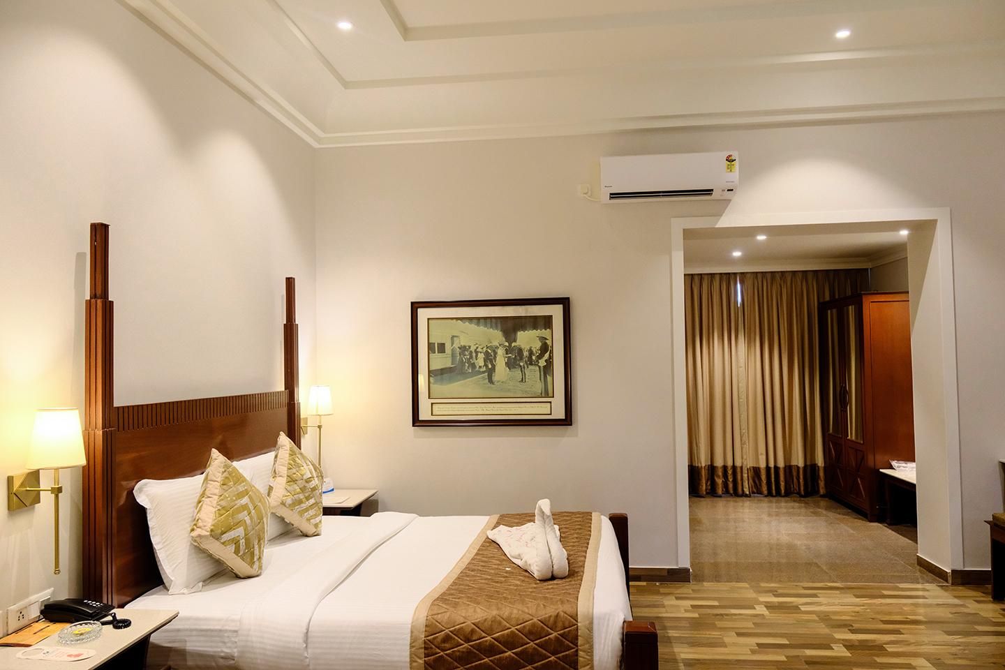 The Chanakya BNR Hotel Deluxe Room with Work Desk 17