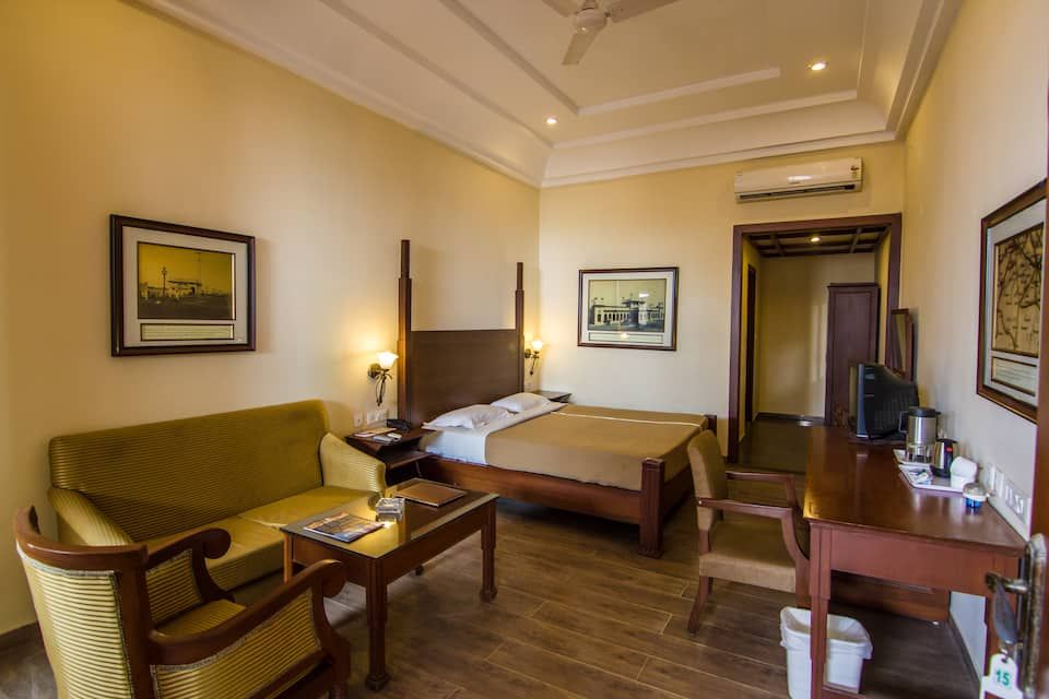 Deluxe Room Package