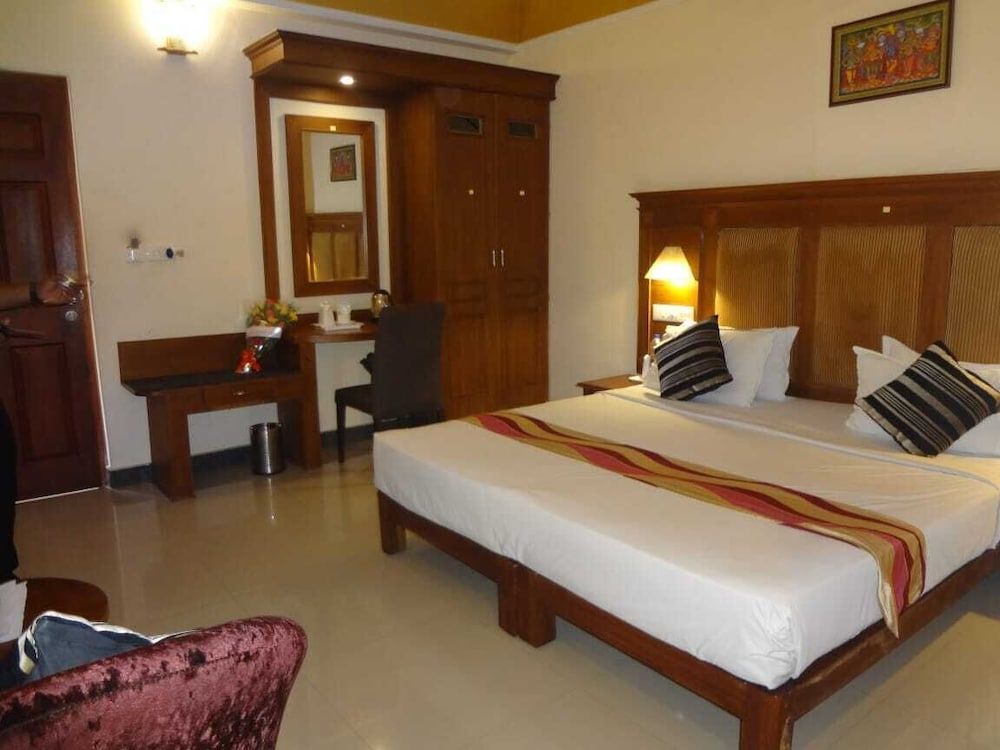 Seasons Thekkady Classic Executive Non-A/C 5