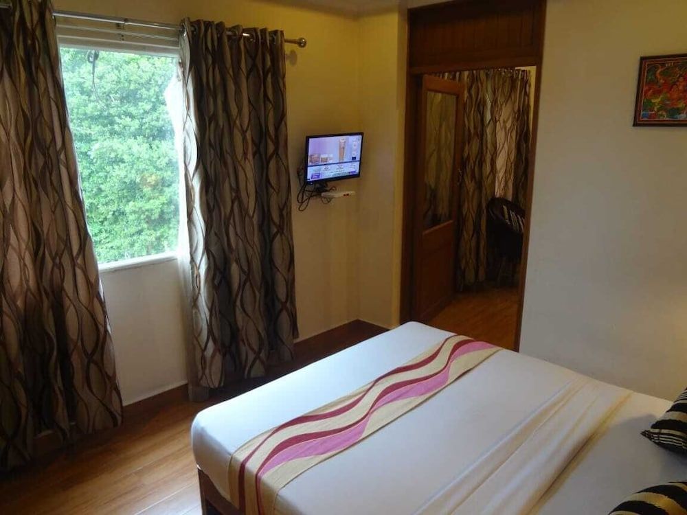 Seasons Thekkady Classic Executive Non-A/C 6