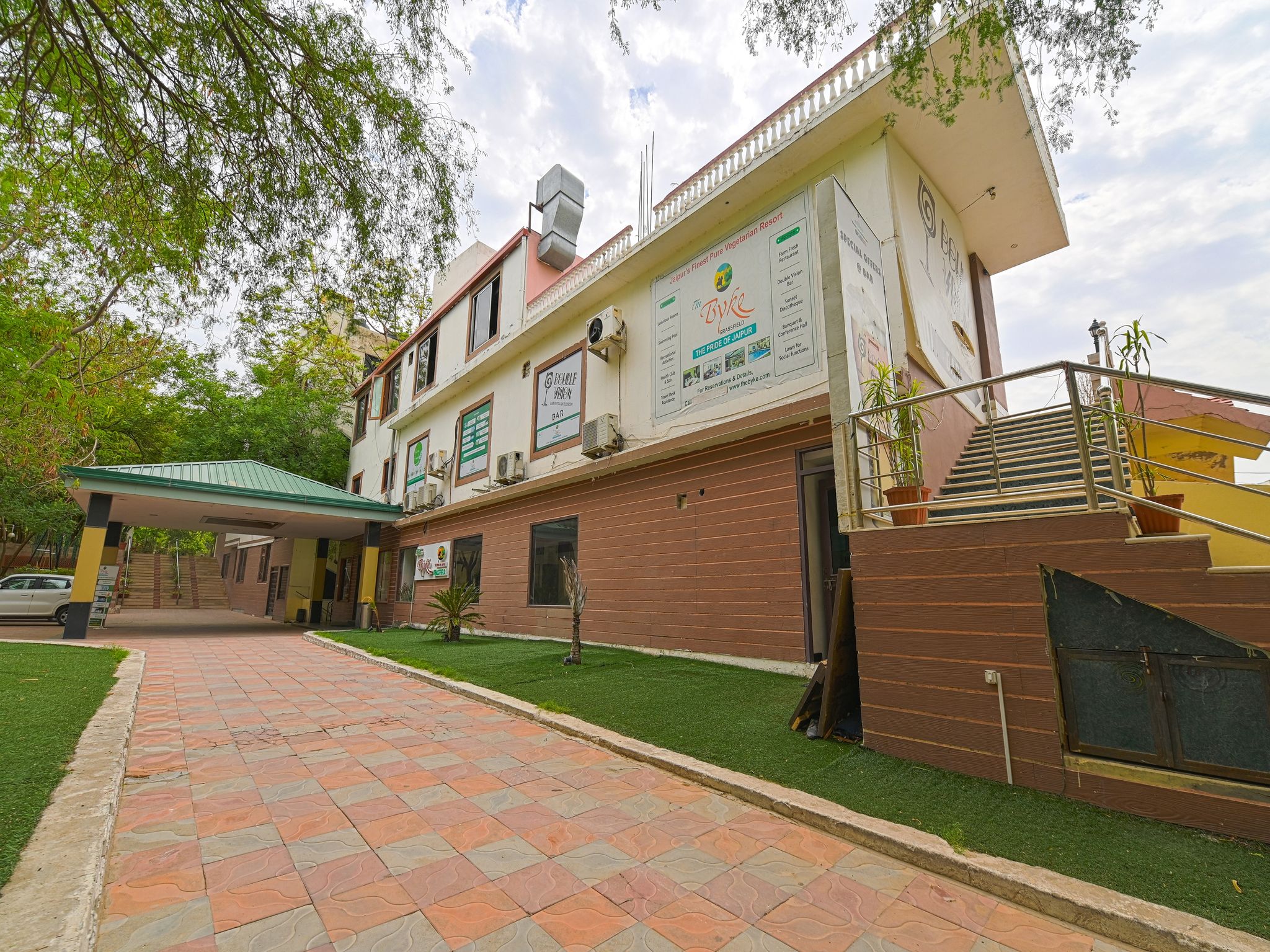 Hotel Exterior