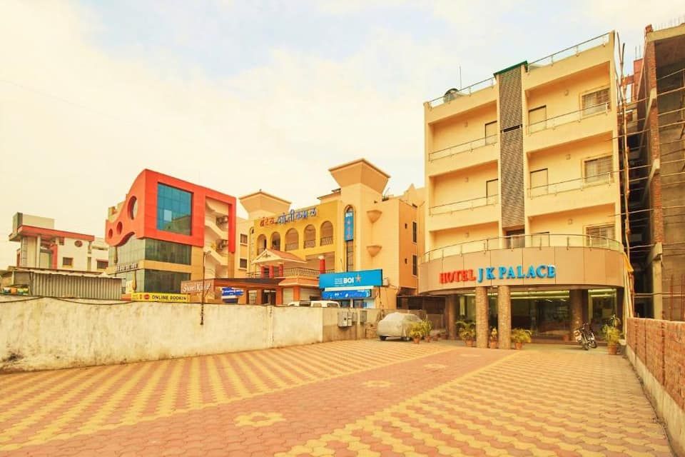 Hotel J K Palace