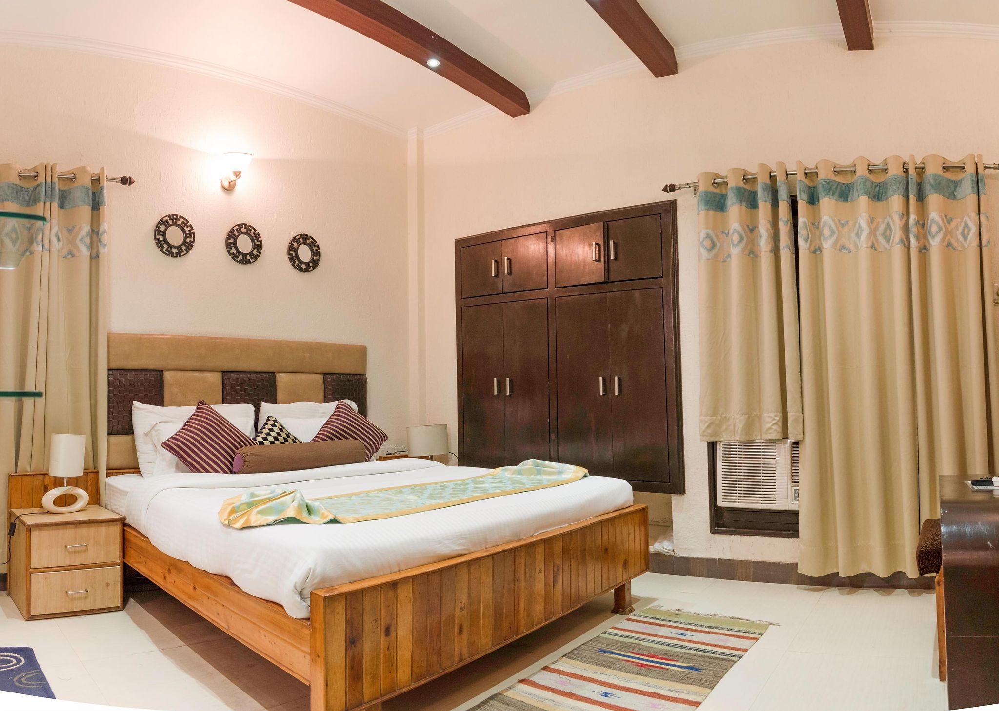 Hotel Harshikhar A Panoramic Lake view Property Executive Room ( Lake Facing From Corridor ) 5