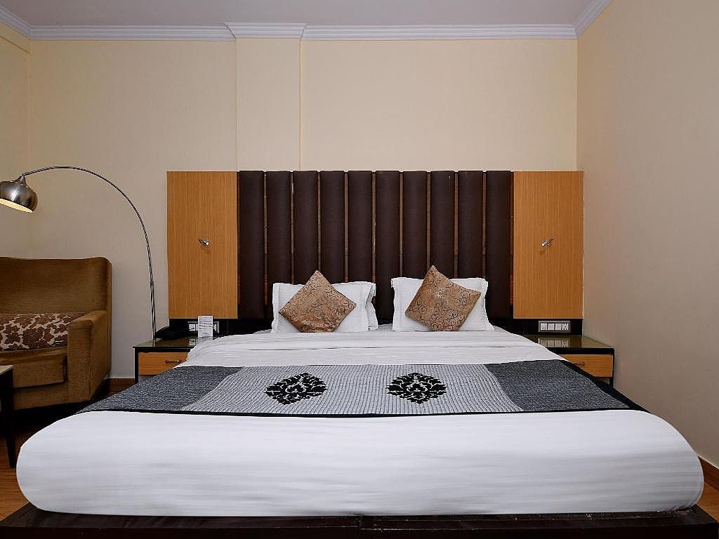 Club Room