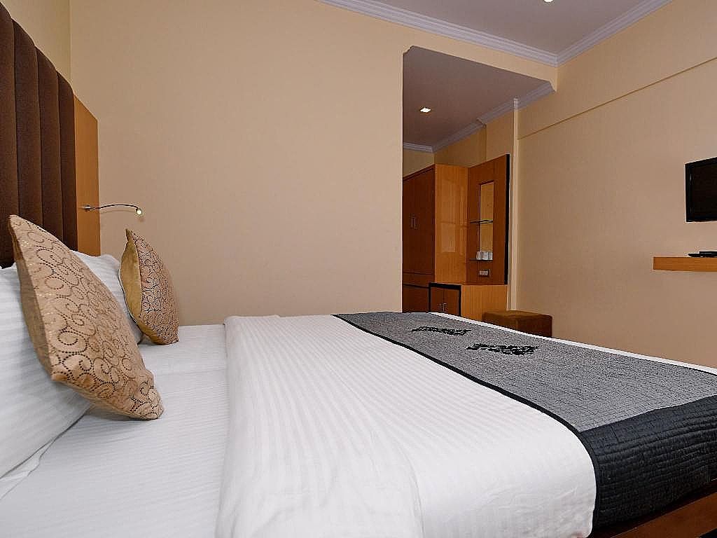 Club Room
