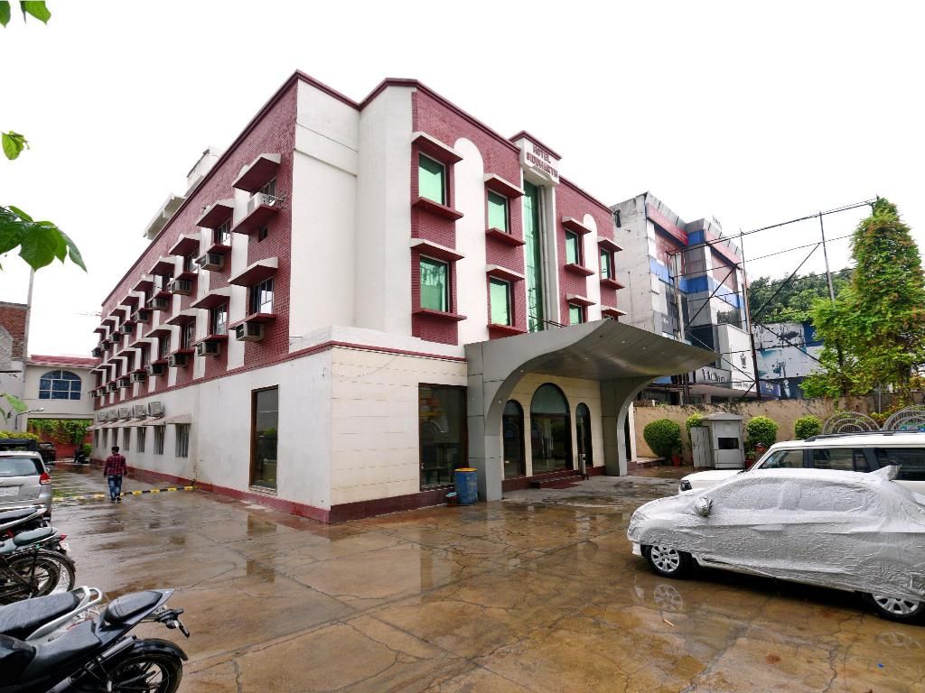 Hotel Exterior
