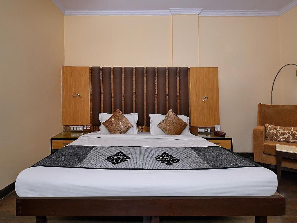 Club Room