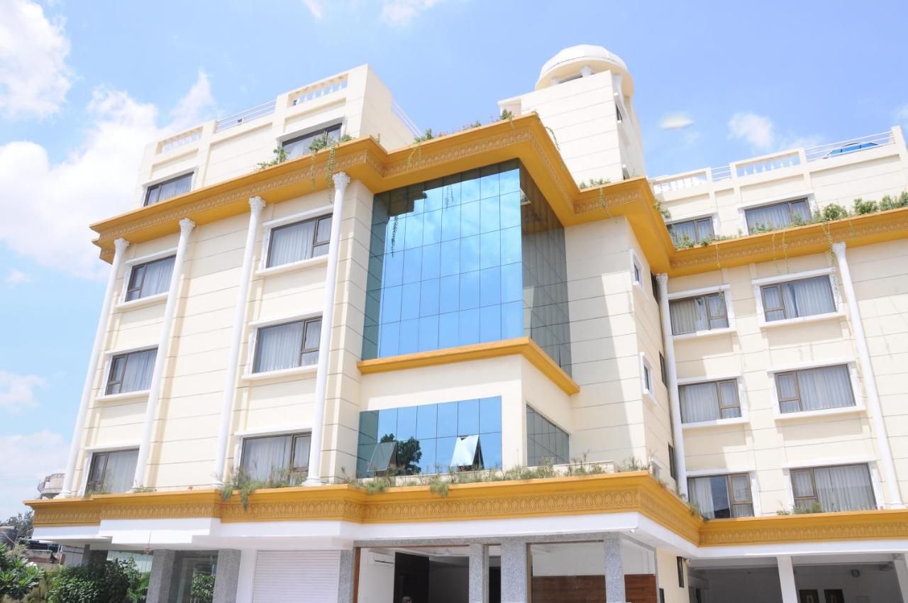 undefined Hotel City Heart Shirdi 7