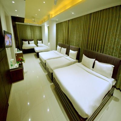 Premium Royal Family AC Room