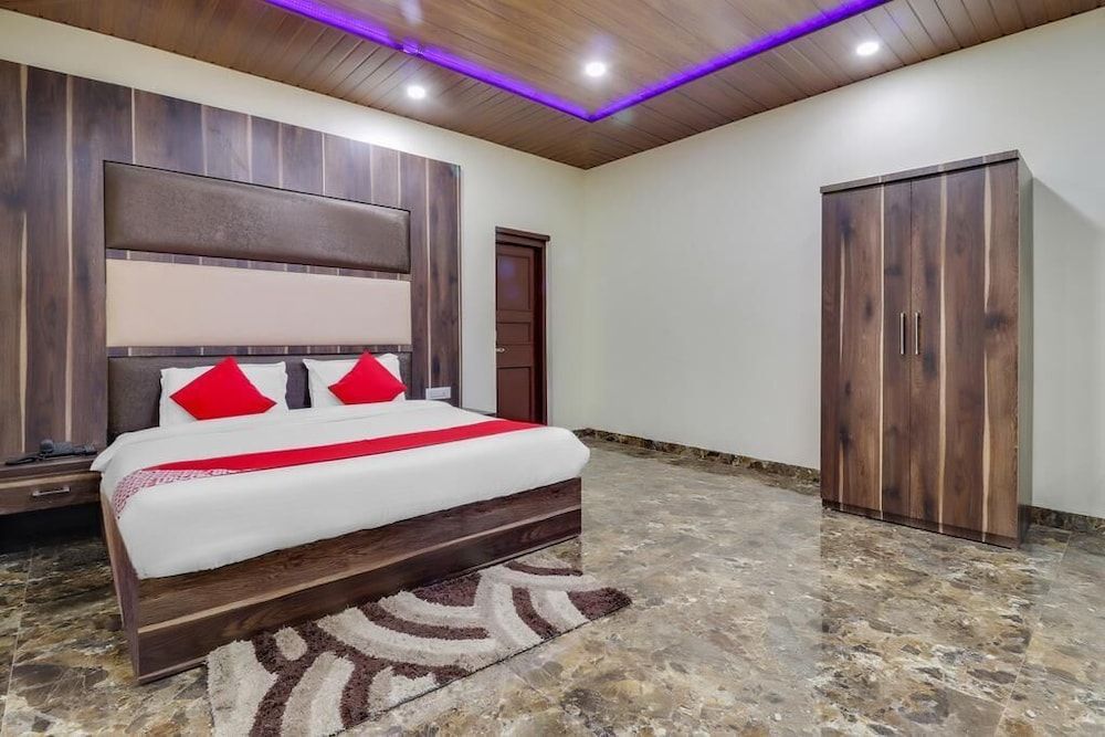 undefined Hotel Himdhara 3