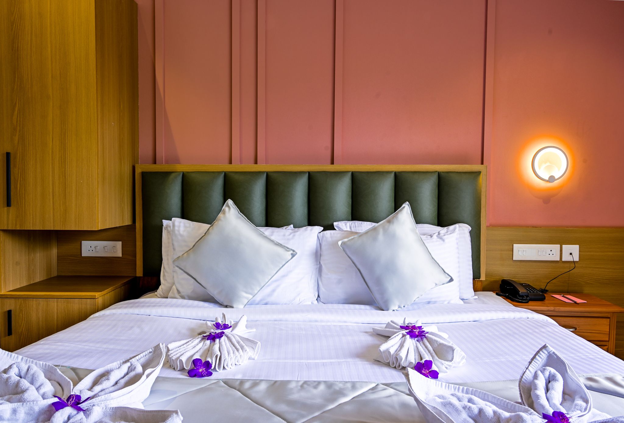 Misty Valley View Suite