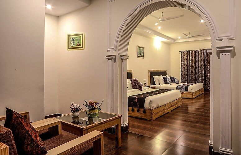 Executive Family Room