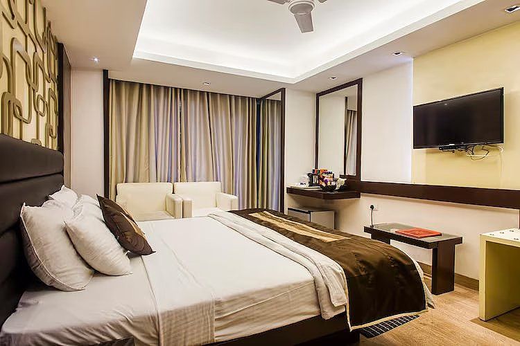 Deluxe Room with Balcony