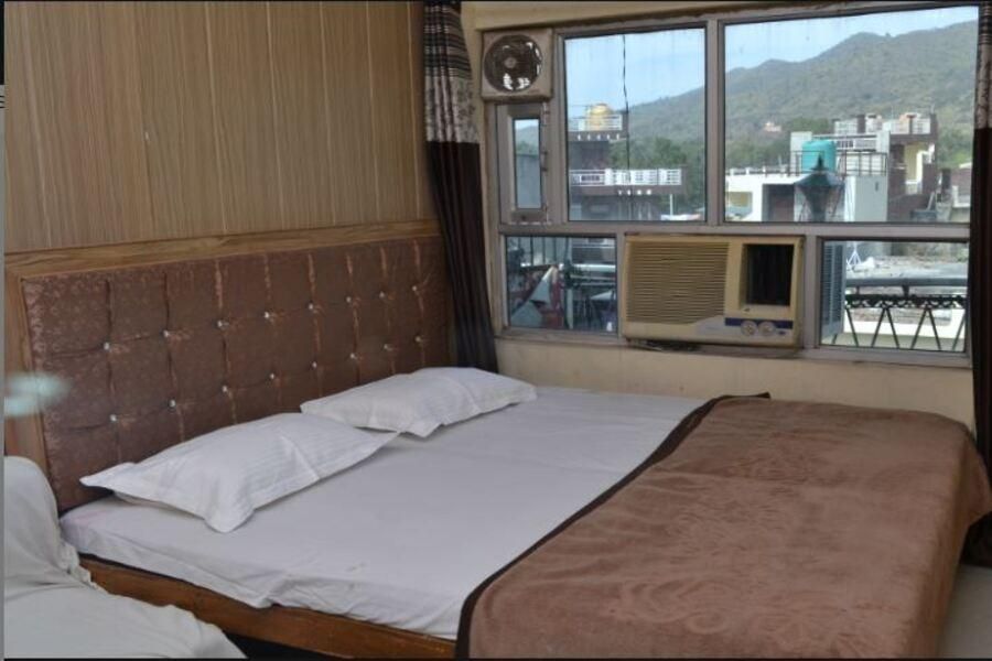 Hotel Prem Ji Family Suite A/C Room