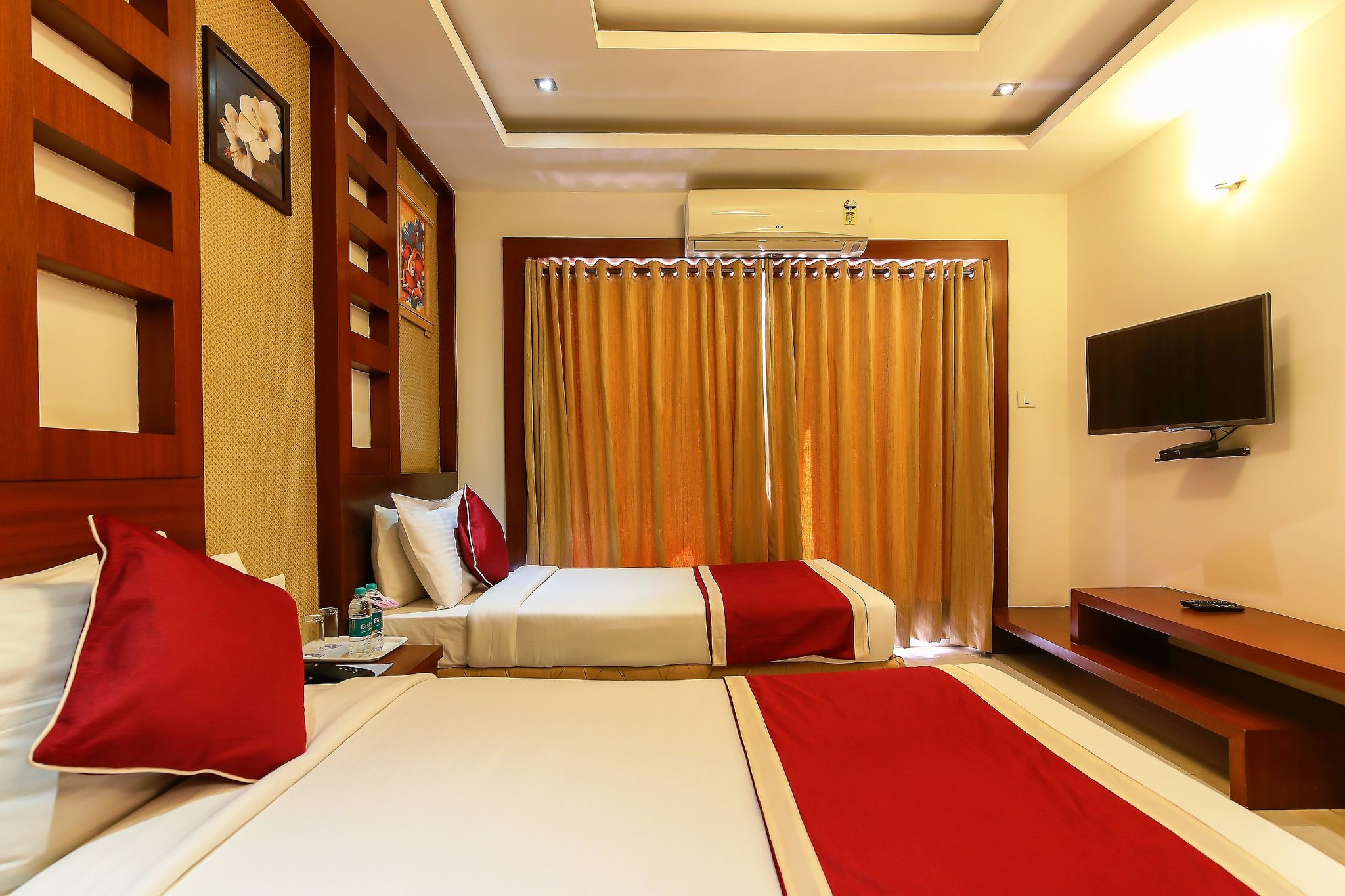Icon Suites by Bhagini Deluxe Room 4