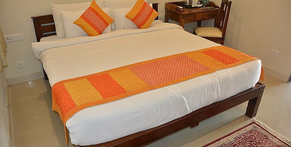 Caleum Atharva Palace Deluxe Room 3